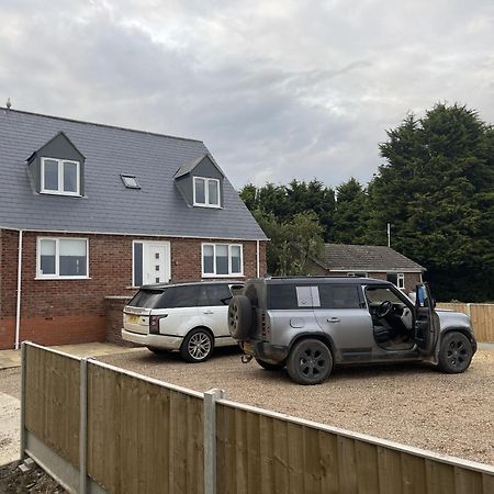 4 Bedroom House Boston Lincs Pet & Child Friendly ภายนอก รูปภาพ