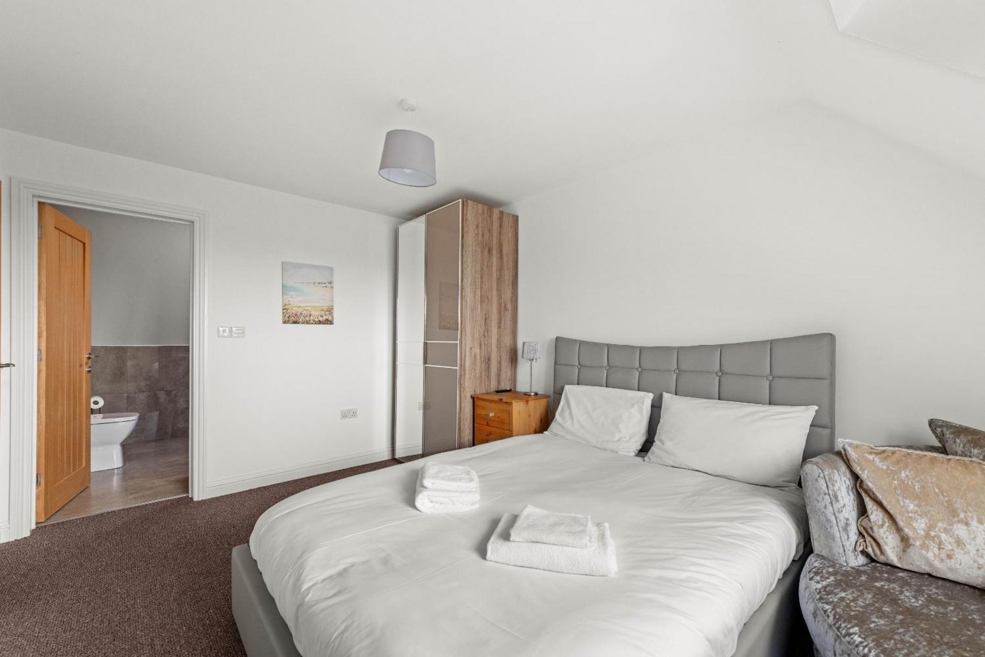4 Bedroom House Boston Lincs Pet & Child Friendly ภายนอก รูปภาพ